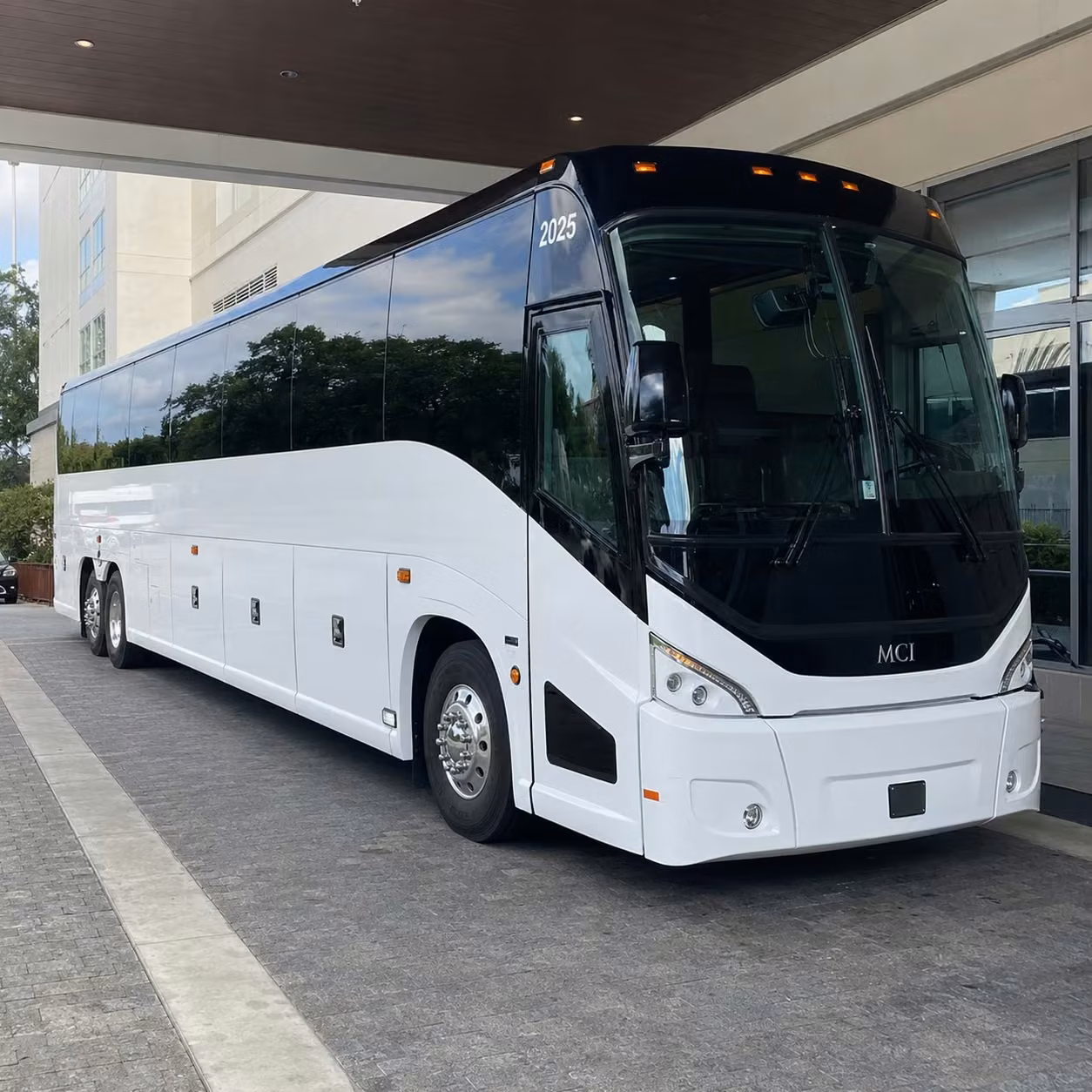 santa rosa charter bus rental exterior